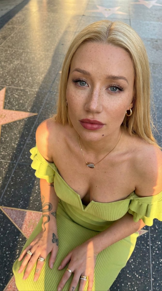 Iggy Azalea Walk of Fame Portrait Prompt — example 1