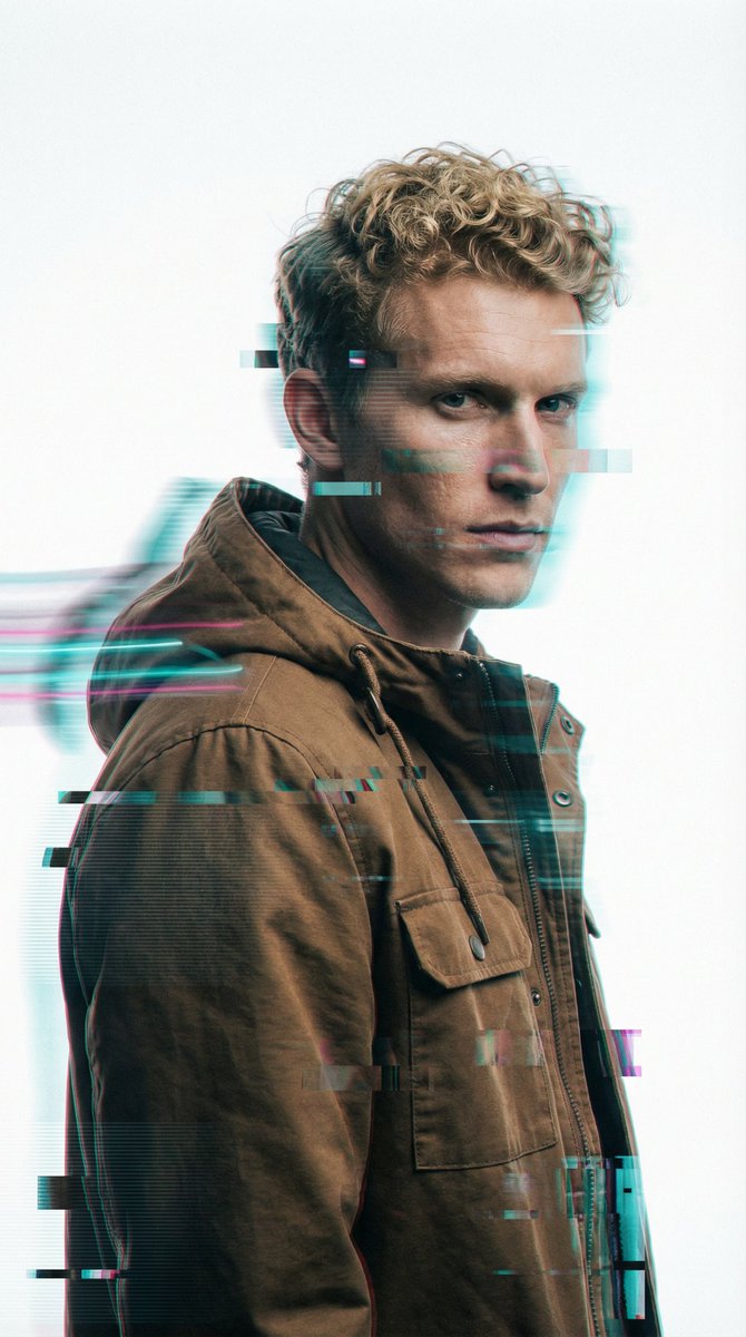 Digital Glitch Portrait Prompt — example 2