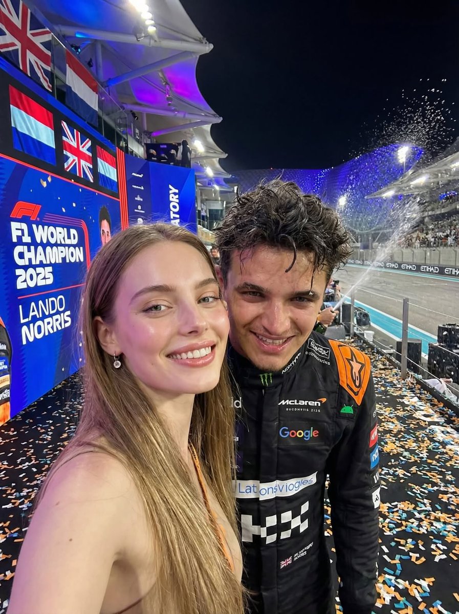 Ultra-realistic selfie with F1 champion Lando Norris — example 3