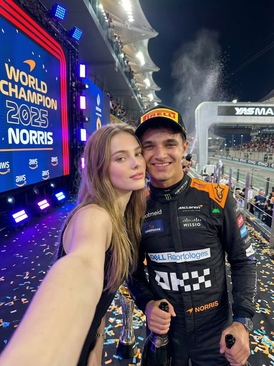 Ultra-realistic selfie with F1 champion Lando Norris — example 4