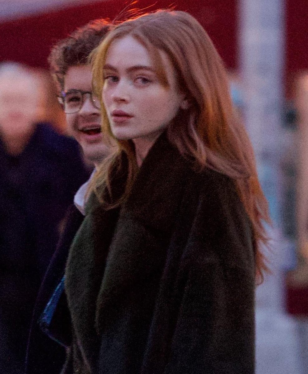 Cinematic Evening Street Portrait Prompt