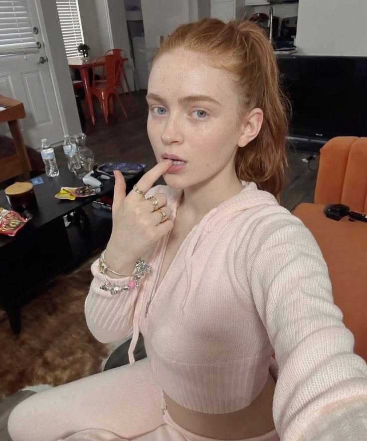 Soft Pink Home Selfie Lifestyle Prompt — example 1