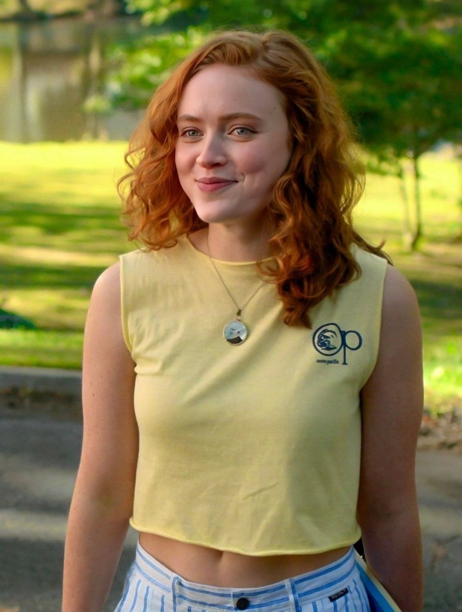 Sunny Park Portrait Prompt (Sadie Sink) — example 1