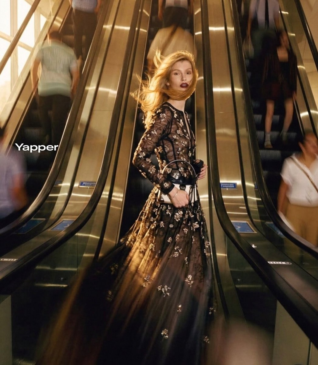 Cinematic Fashion Photograph with Motion Blur — example 1