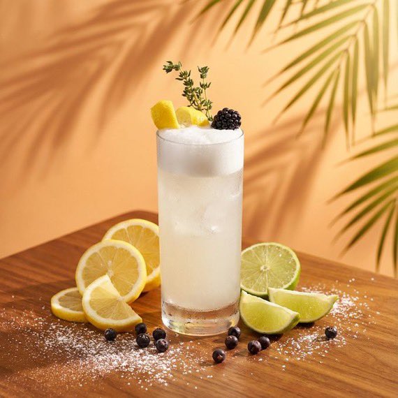 High-end cocktail photography prompt for Nano Banana Pro — example 4