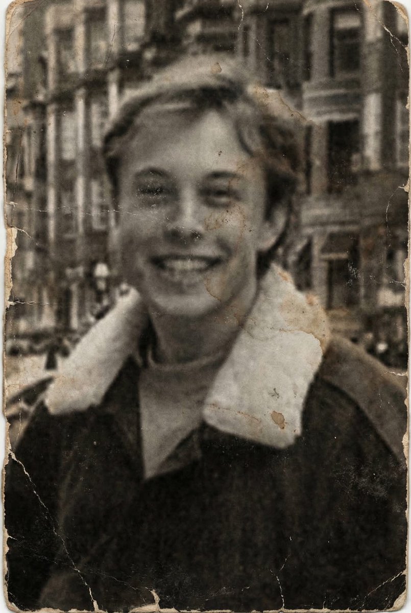 Professional Photo Restoration and Upscaling — example 1