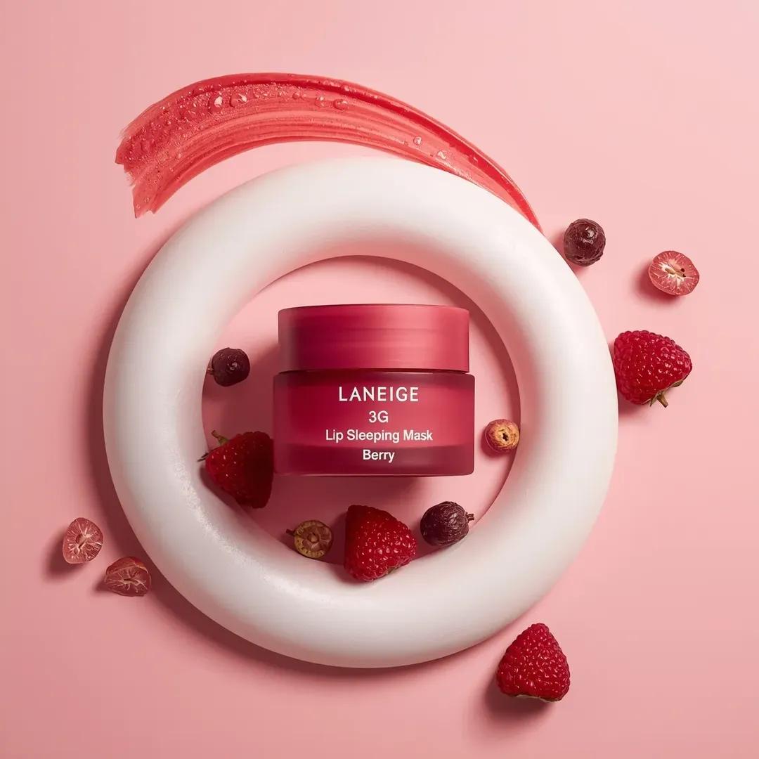 Commercial Cosmetic Product Photography Prompt — example 1