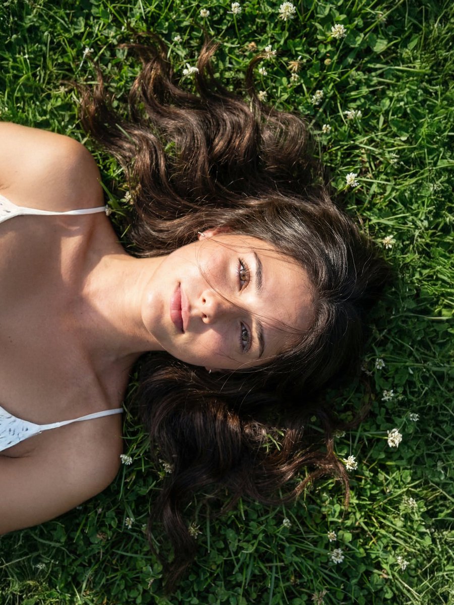 Photorealistic Close Portrait with Raw Natural Photography Style — example 1