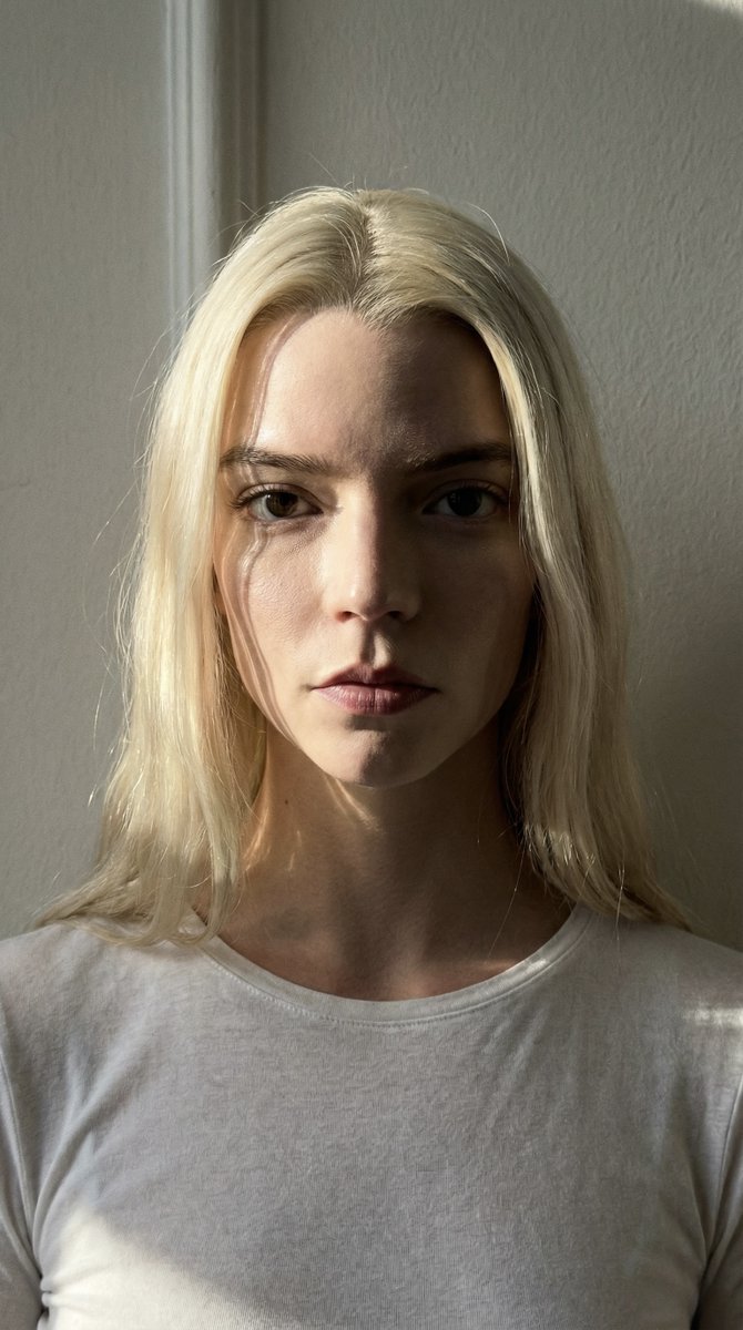 Anya Taylor Joy Inspired iPhone Editorial Close-up — example 1