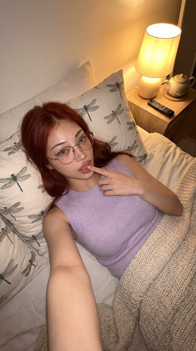 Cozy Bedroom Lifestyle Selfie — example 1