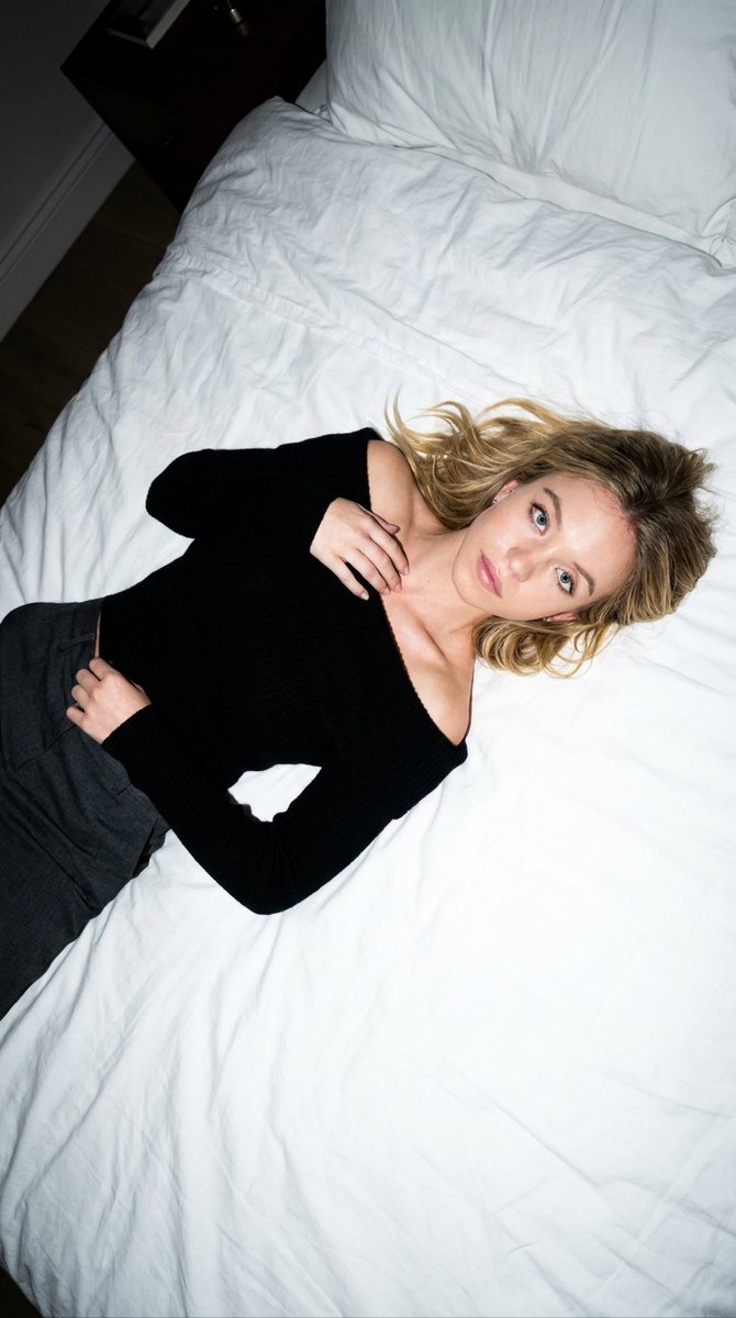 Emotional Overhead Flash Portrait — example 2