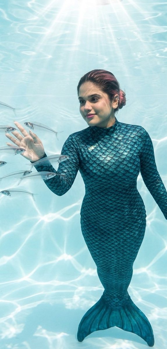Mermaid in Crystal Clear Underwater Kingdom — example 1