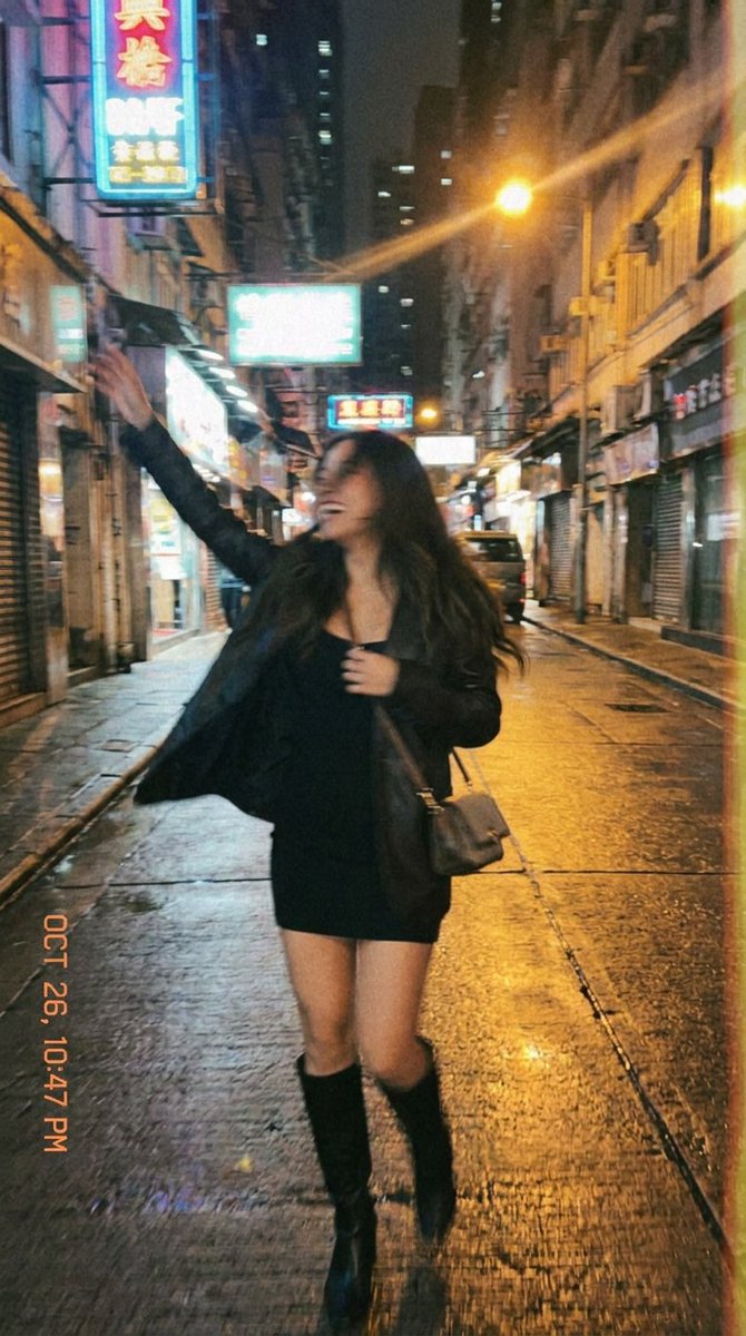 Smartphone Night Motion Blur Photo — example 2