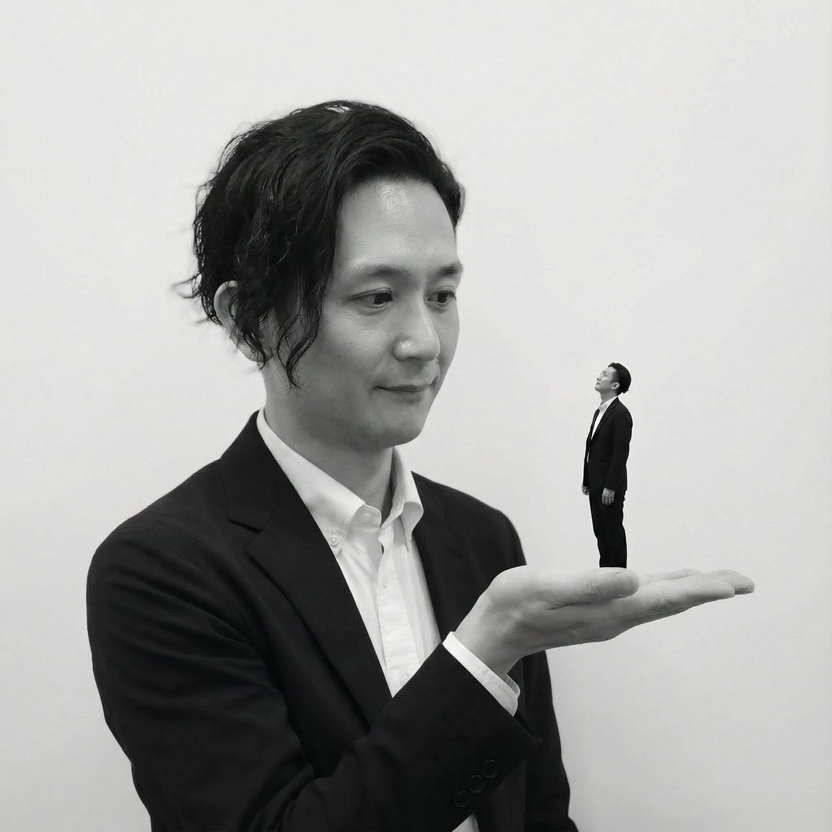 Miniature Self on Palm Concept — example 1