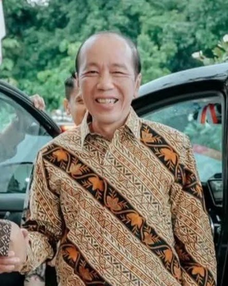 Candid series of Indonesian president photos — example 2