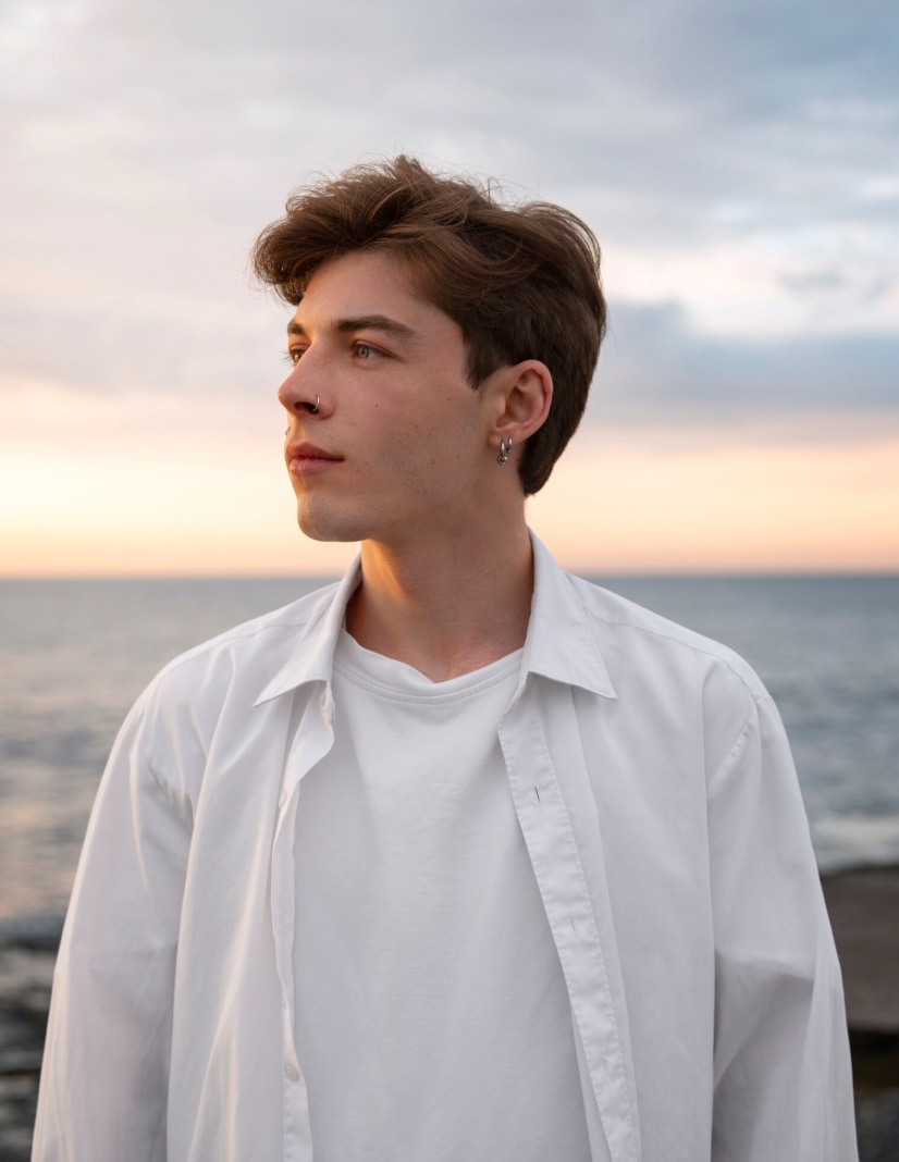 Professional profile photo prompt for Nano Banana Pro — example 2