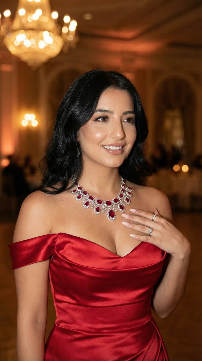 Luxury Gala Fashion Editorial Prompt (JSON) — example 1