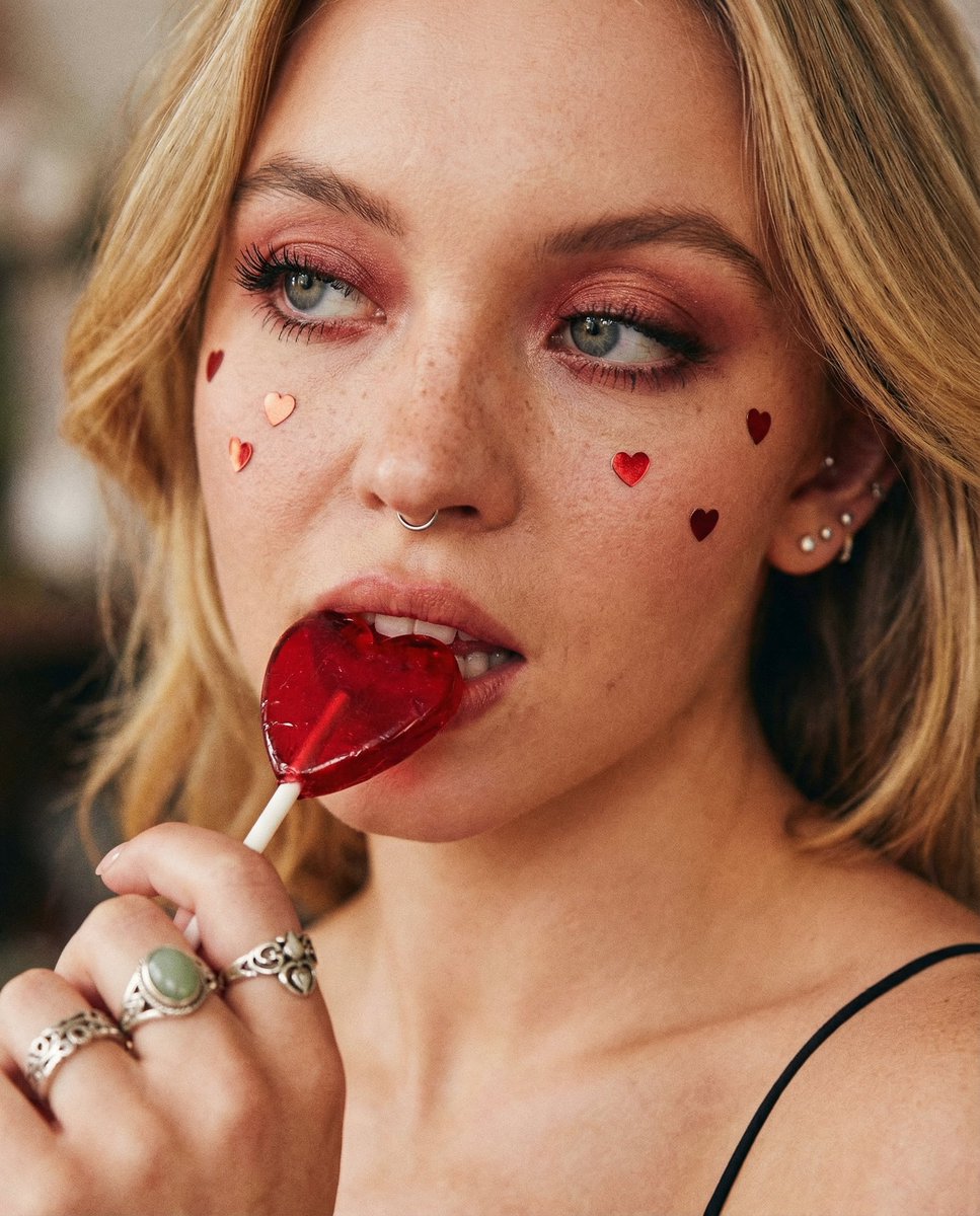 Coquette Soft Grunge Portrait with Lollipop — example 1