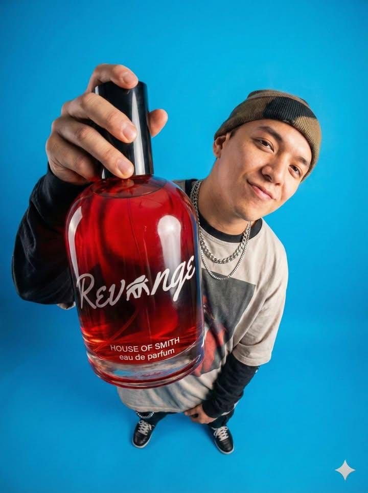 Ultra-realistic Product Portrait for Fragrance Campaign — example 1
